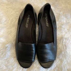 Aerosoles black leather open toe 1.5” wedge